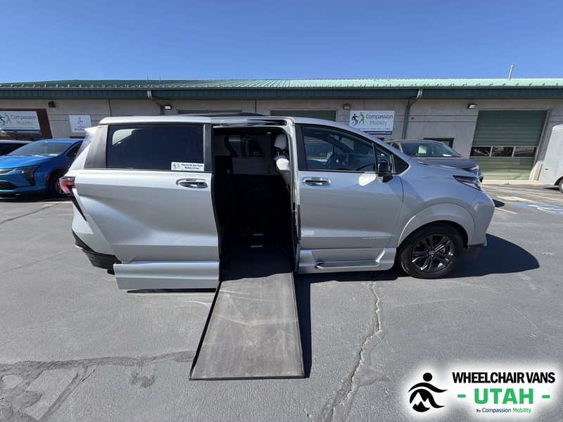Used 2025 Toyota Sienna